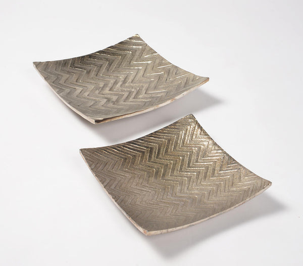 Silver Lacquered Aluminium Decorative Trays (Set of 2)